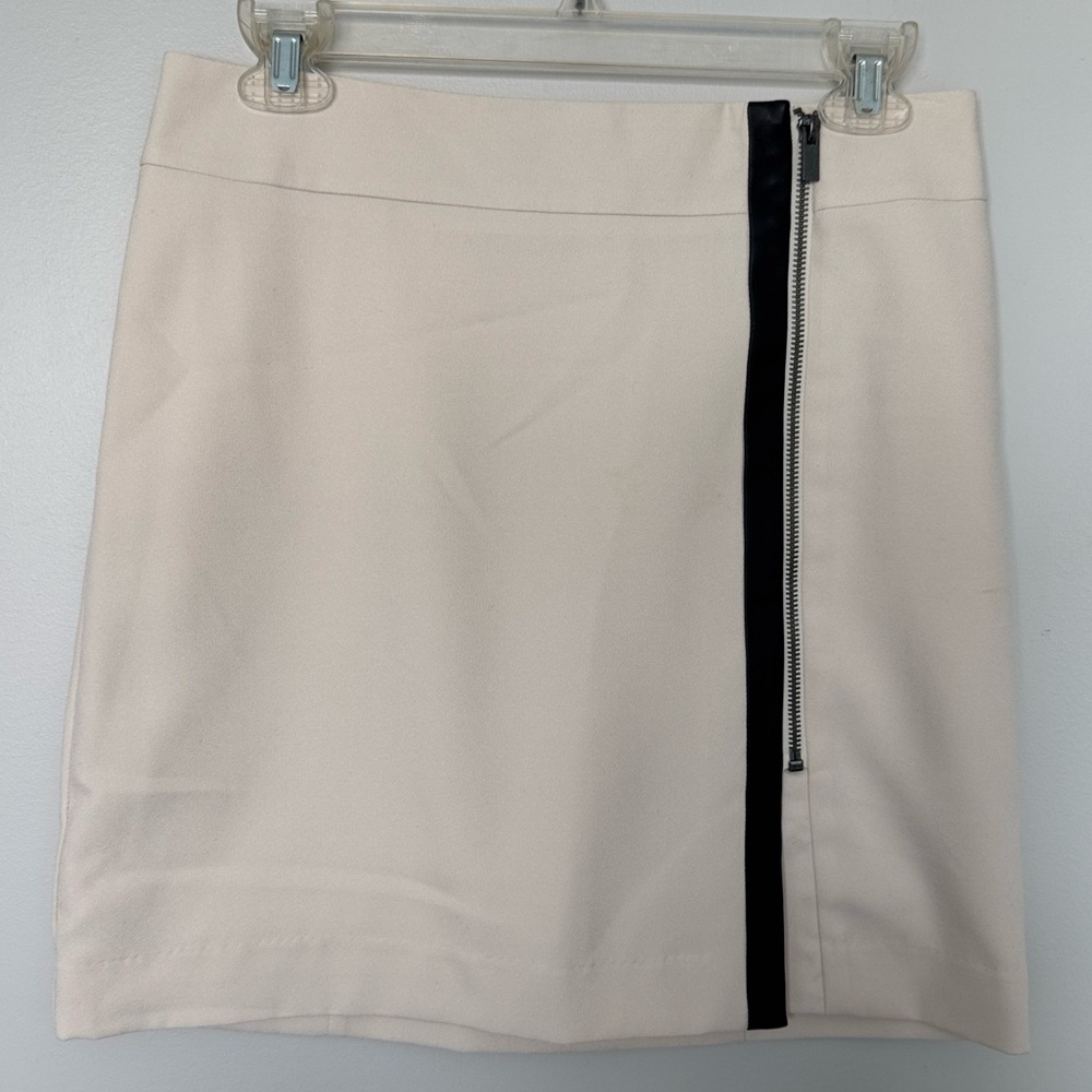 Banana Republic Factory Off White Skirt Size 4